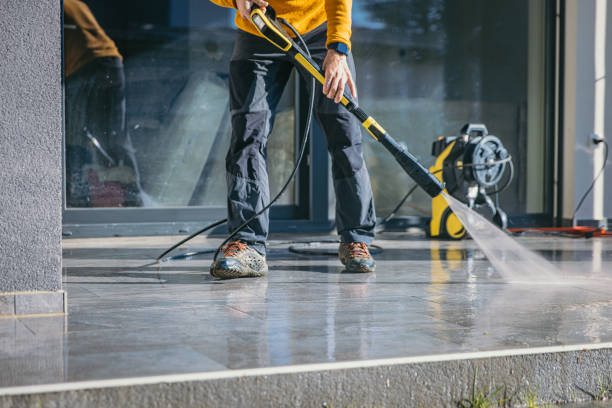 Best Pool Deck Cleaning  in Gman, IL